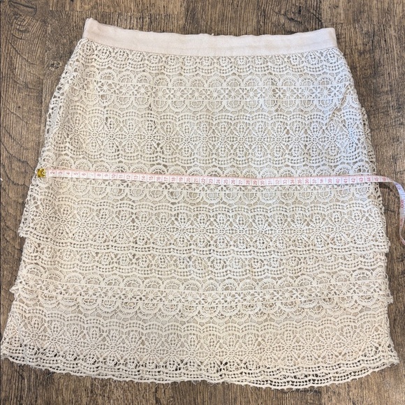 Club Monaco Ivory Lace Mini Skirt - Picture 9 of 9